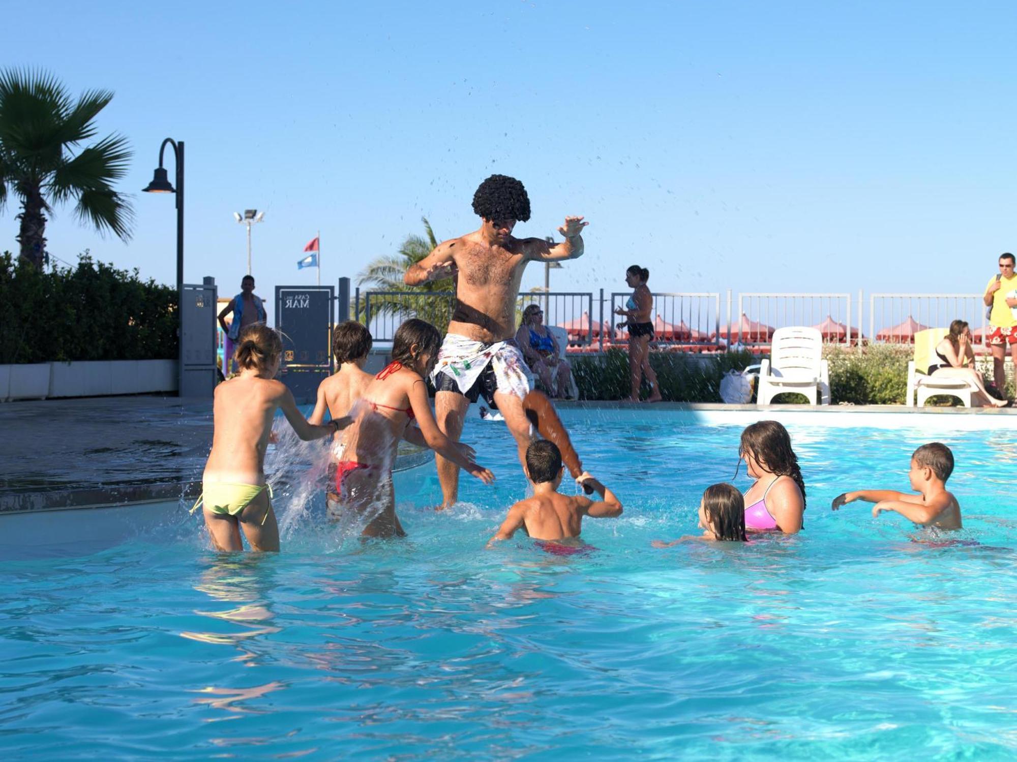 Casa Del Mar Aparthotel Roseto Degli Abruzzi Esterno foto